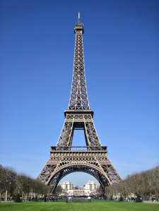 Giraffe  Eiffel Tower Picture on Into Bank And Steal From 200 Vaults Robbers Tunnelled Their Way Into